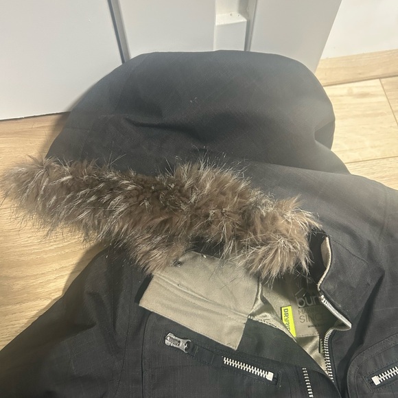 Burton snowboarding jacket - Picture 3 of 5
